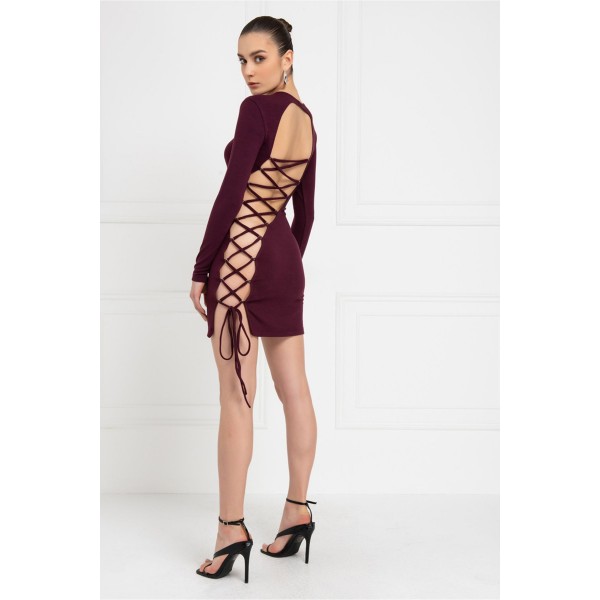 ASİMETRİK SIRT DEKOLTELİ ELBİSE